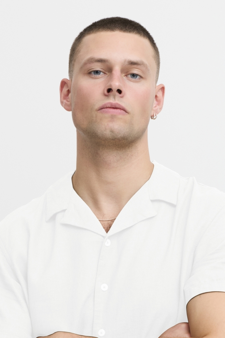  110602 WHITE