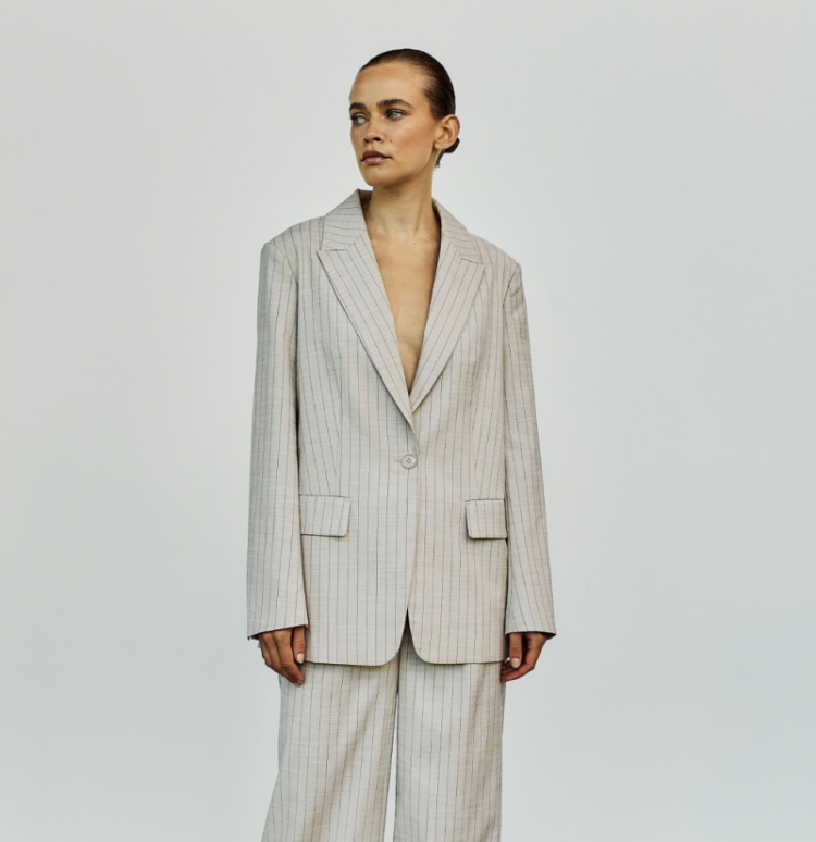  SILVER PINSTR