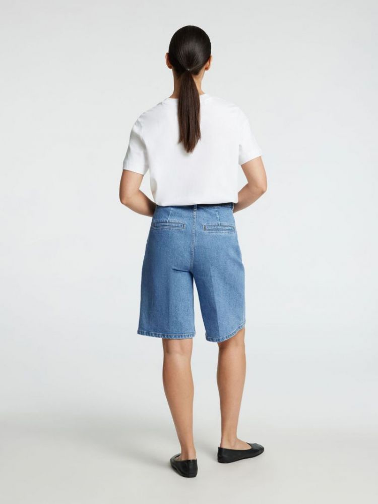  MEDIUM BLUE