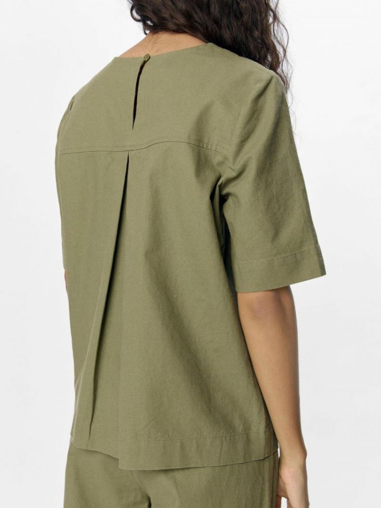  CAPULET OLIVE