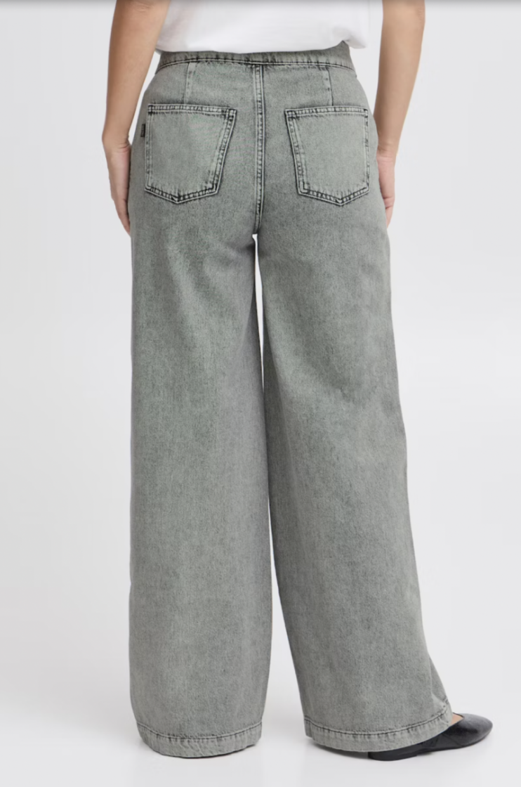  200006 GREY DEN