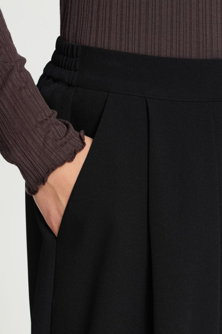  194008 BLACK