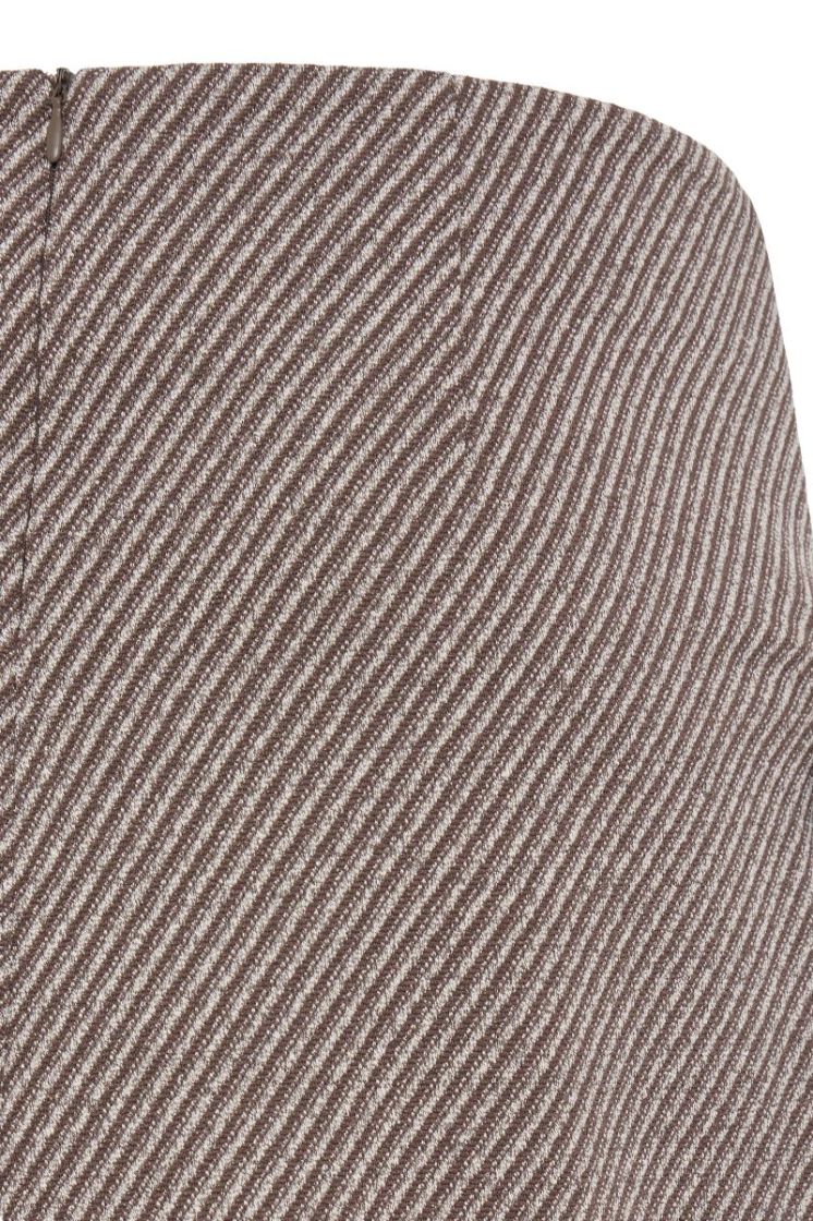  900009668 BROWN