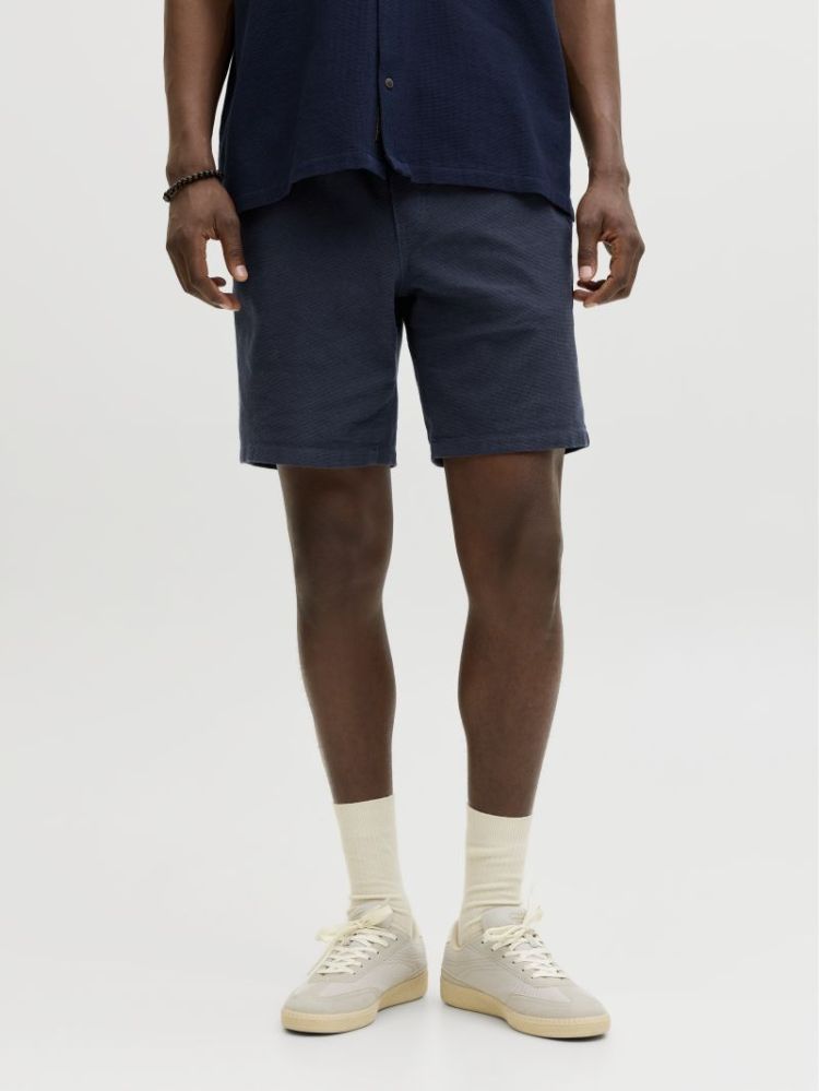 NAVY BLAZER
