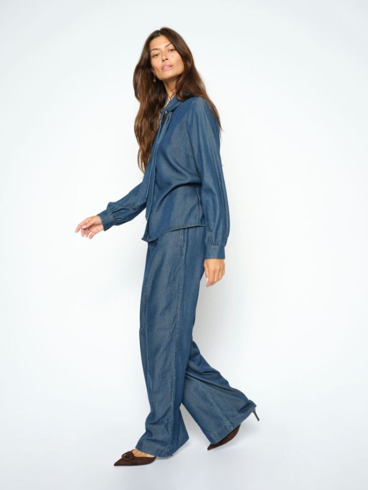  447 DARK BLUE